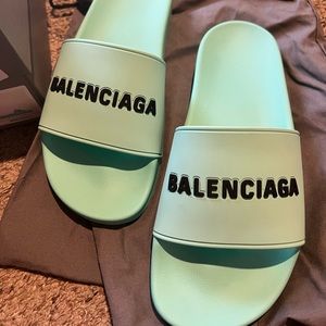 Brand New Balenciaga Pool Slide Size 41